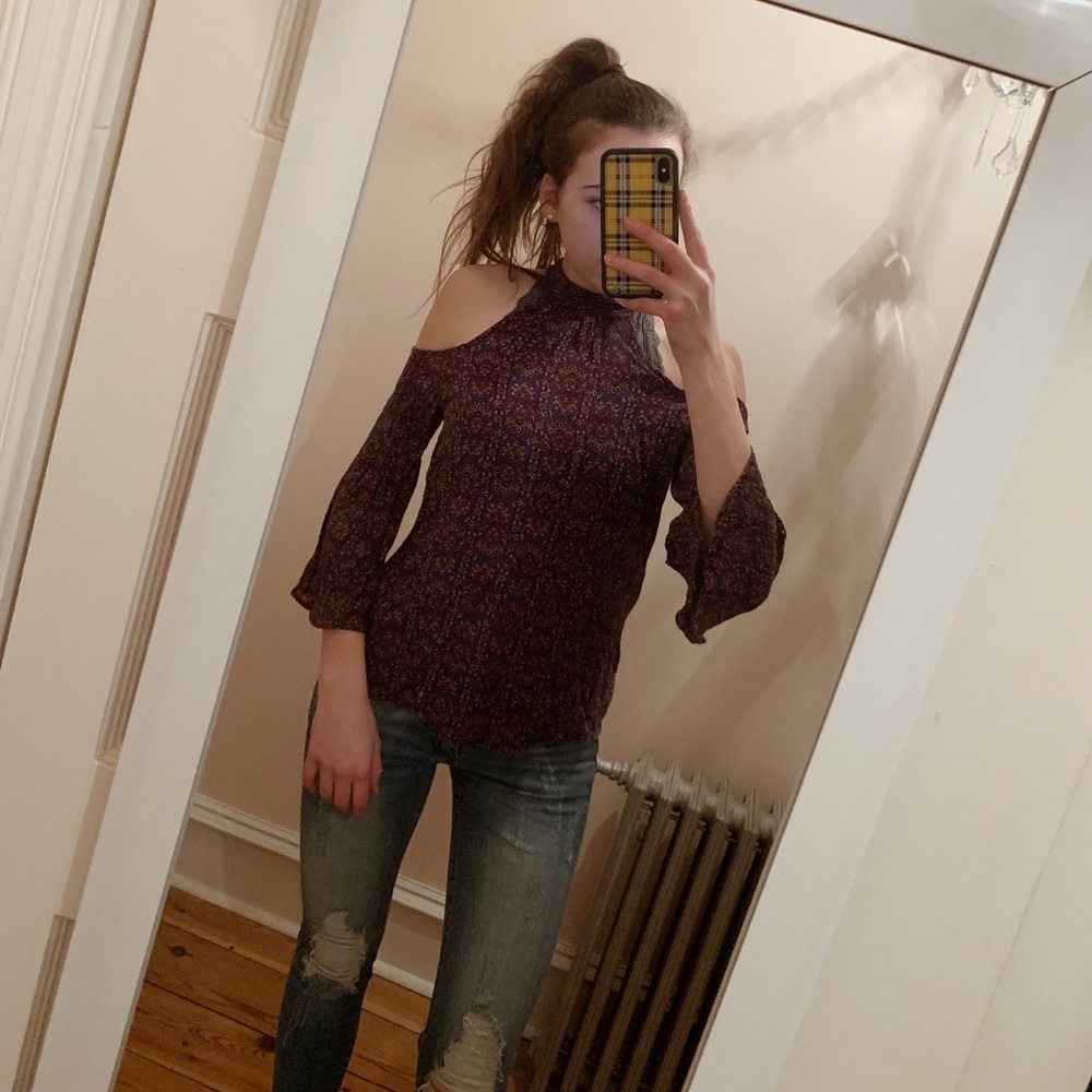 Floral Print Cold Shoulder Shirt